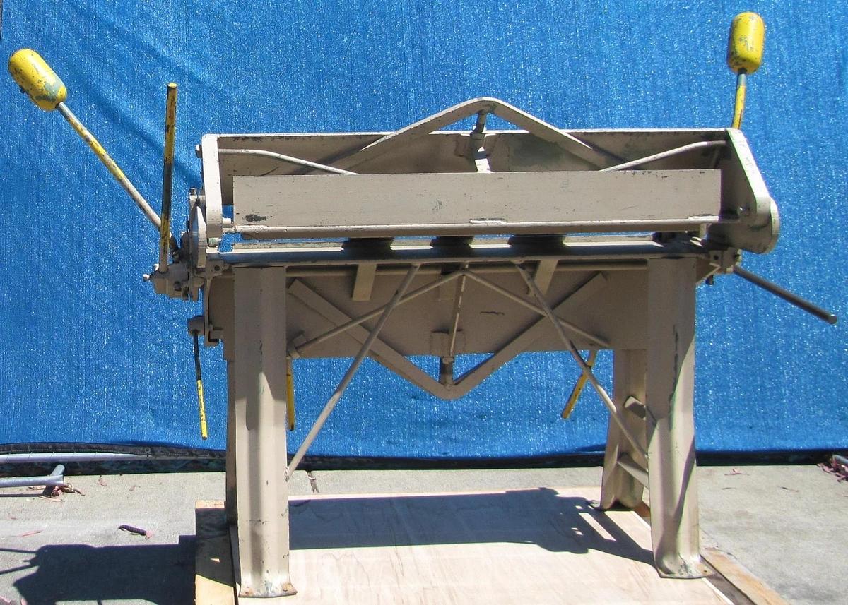 Used Chicago W31 48" Box & Pan Finger Brake Sheet Metal Bender 14 Gauge Metalworking