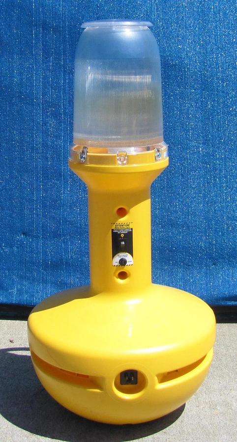 Used Southwire Wobblelight 400 Watt Metal Halide Work Light Worklight 120V