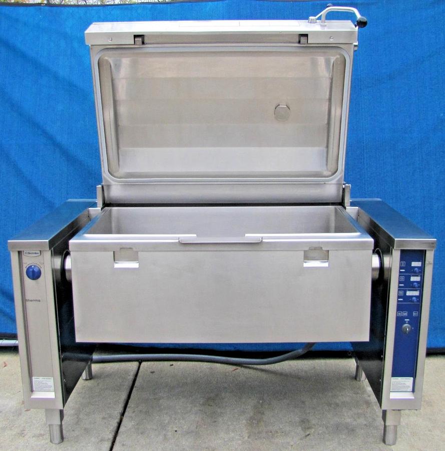 Used Electrolux 40 Gallon Pressure Bratt Tilt Braising Pan 9CHG583310 480V 3 Phase #1