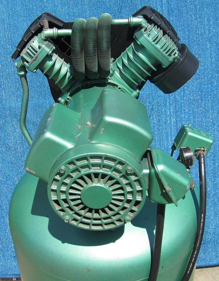 Used SpeedAire 5 HP Upright Piston Air Compressor with 80 Gallon Tank 220V 1 Phase