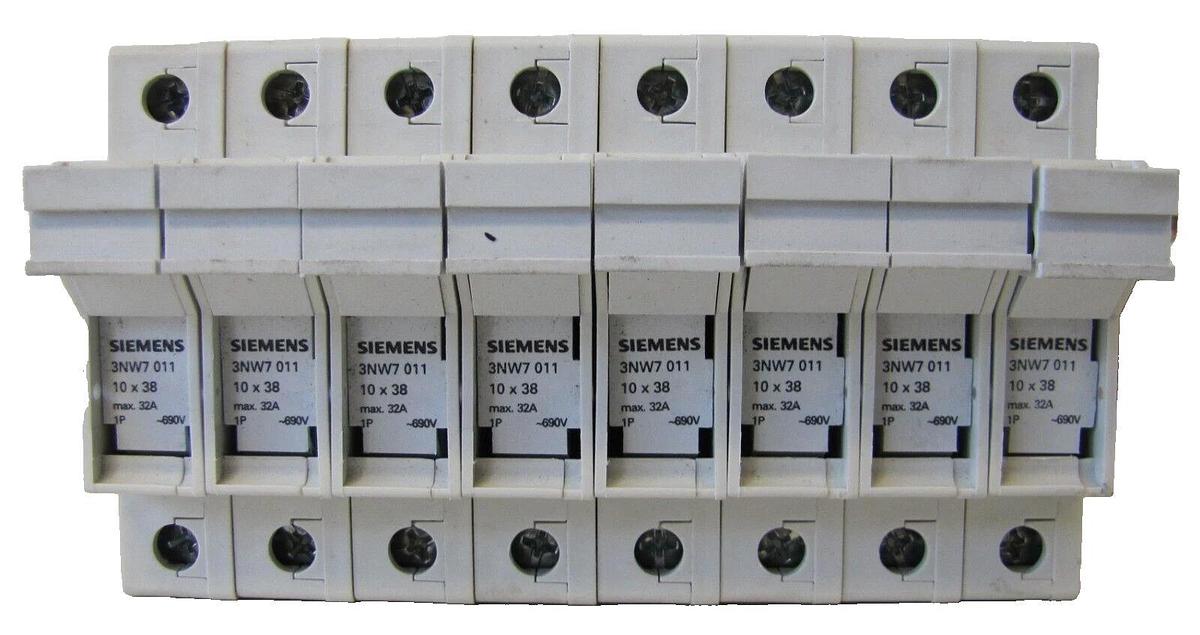 Used Lot of 8 Siemens 3NW7011 Modular Fuse Holders for Class CC Fuses 32 amp 30A DIN