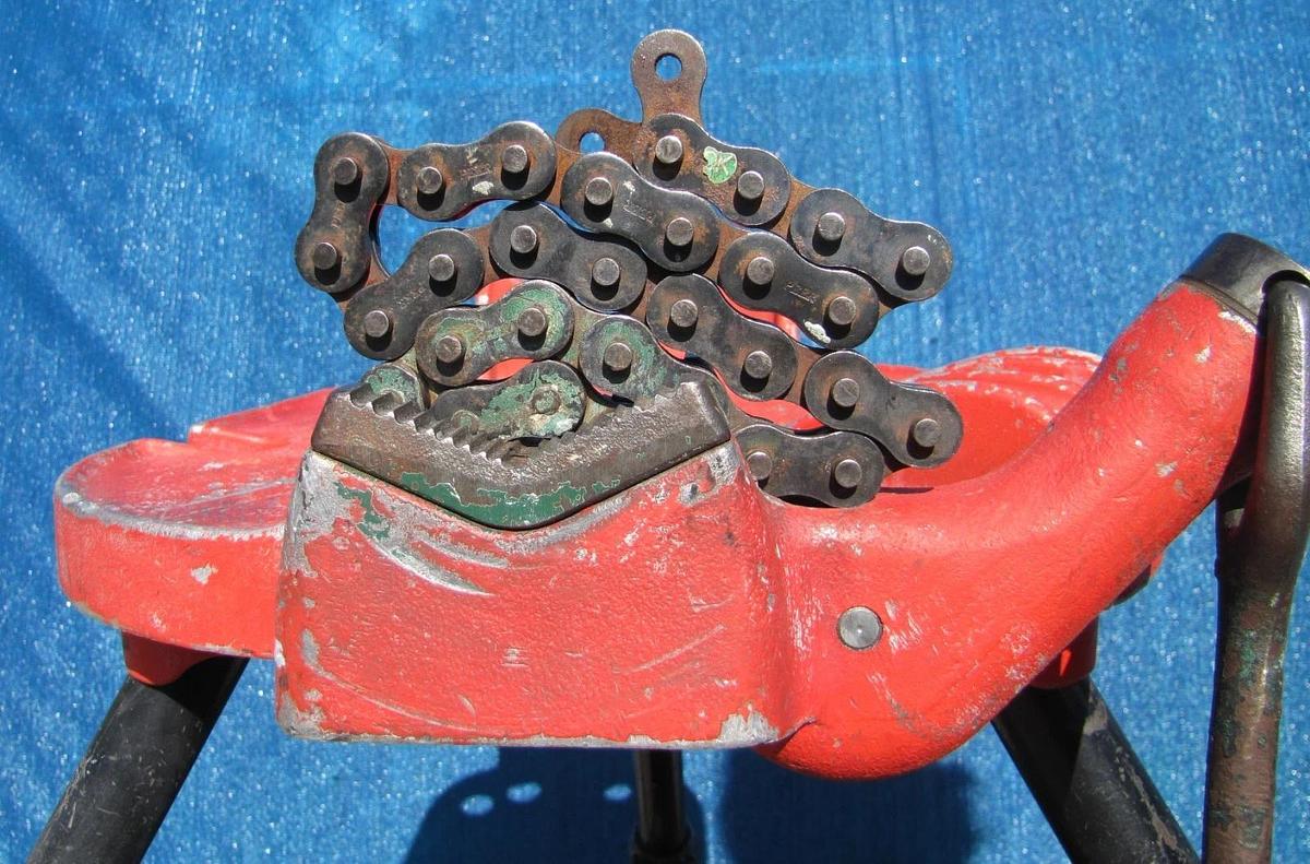 Used Ridgid 460 Portable Tristand 1/8" to 6" Pipe Chain Vise and Bender