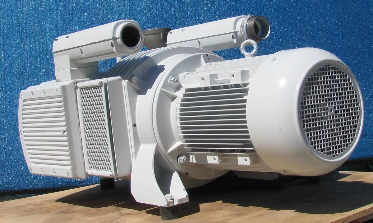 Used Schmalz EVE 250 Dry Vacuum Pump 168 CFM 6.6 KW / 8.9 HP Electric Motor 230/460V