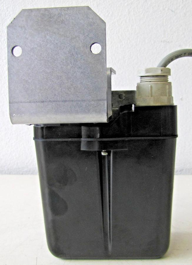 Used Chicago Pneumatic Pressure Switch 1089039747 QRS10 Rotary Screw Air Compressor