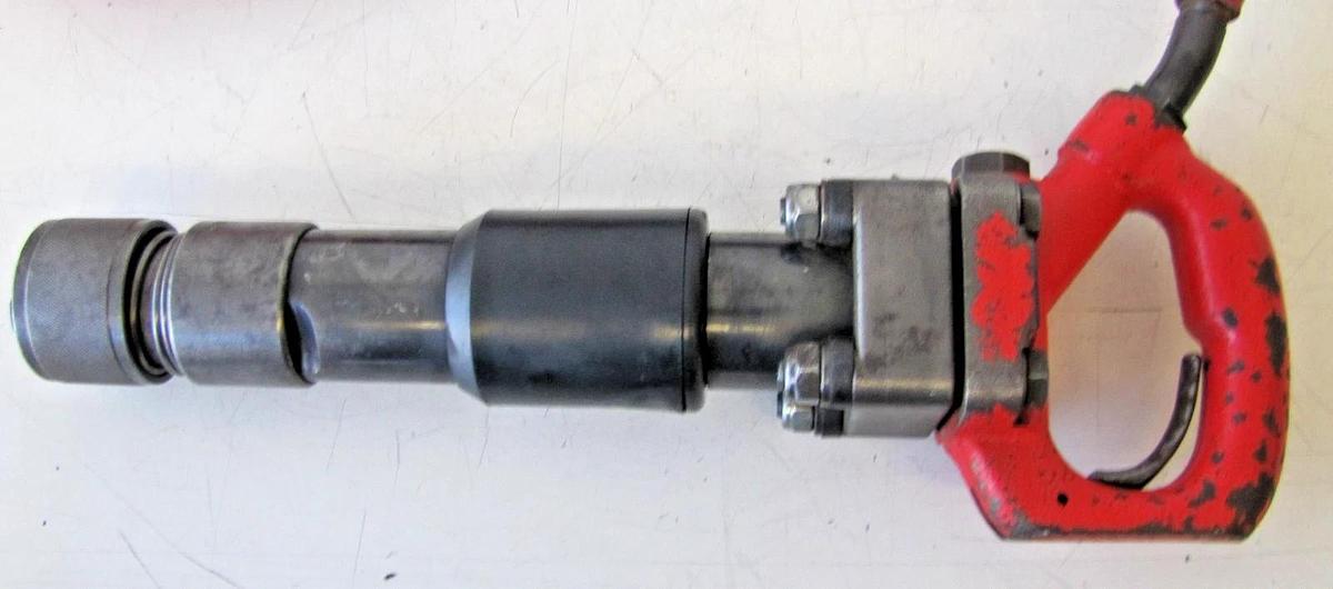 Used Industrial Pneumatic 25 lb Rivet Buster Air Hammer w/ Hose & In-Line Lubricator