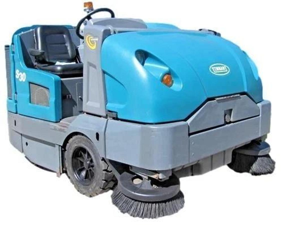 Used Tennant S30 Ride On Parking Lot Sweeper LP Propane GM 1600 Vortec Engine
