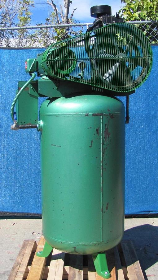 Used SpeedAire 5Z404E 5HP Piston Air Compressor 80 Gallon Tank 230V 3 Phase Upright