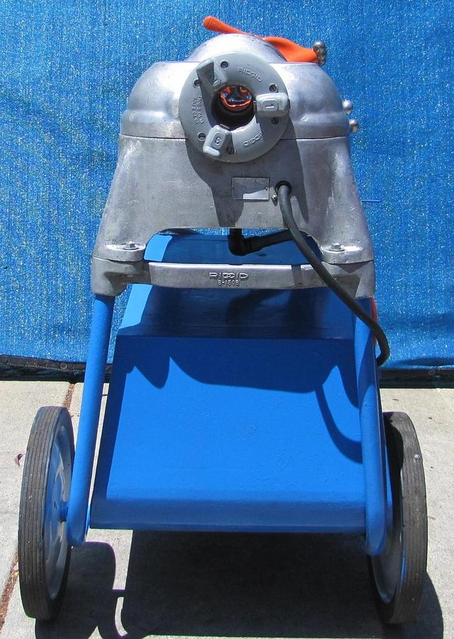 Used Ridgid 535 Pipe Threader 1/2" to 2" Pipe Threading Machine with Die Head