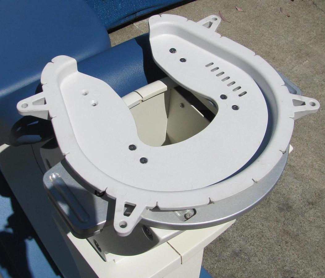 Used Artas Restoration Robotics Hair Transplant FUE Patient Chair ASY-45179 2022