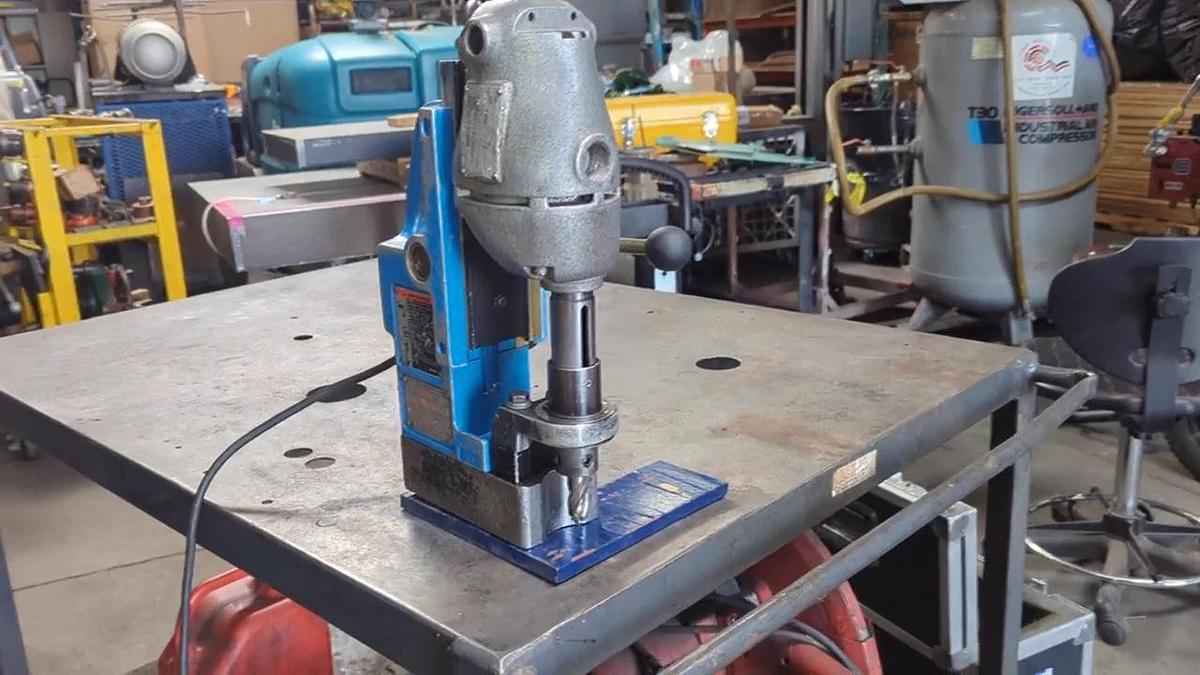 Used Hougen Rotabroach 10904 Mag Portable Magnetic Drill Press With Extra Bits 115V