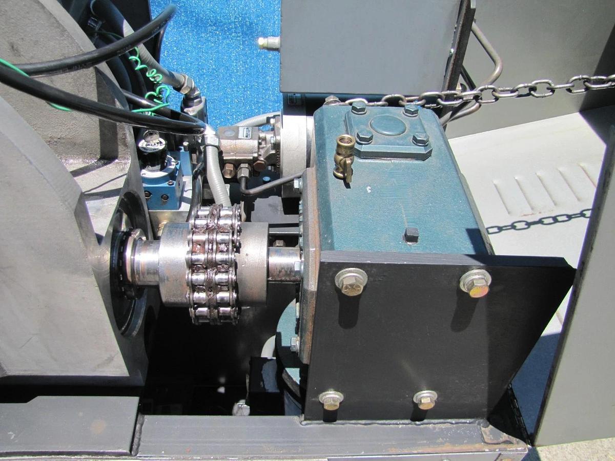 Used Victaulic VE-424-MC Hydraulic Pipe Groover Grooving Machine 4 to 24 in 230V 3PH
