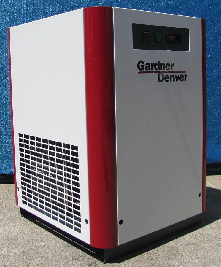 Used Gardner Denver RNC25A2C1N1 25 SCFM Refrigerated Air Dryer 115VAC 232 PSIG R134A