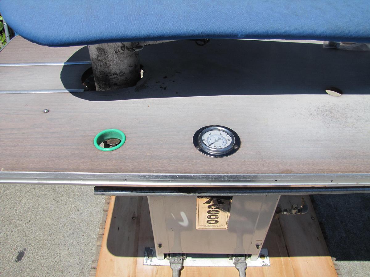 Used Ceco Dry Cleaning Machine Ironing Steam Press Steam & Air Operated Cissell Type