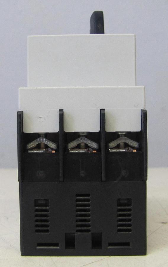 Used Siemens 3RV1021-1EA10 Manual Motor Starter Circuit Breaker 4 Amps 4A