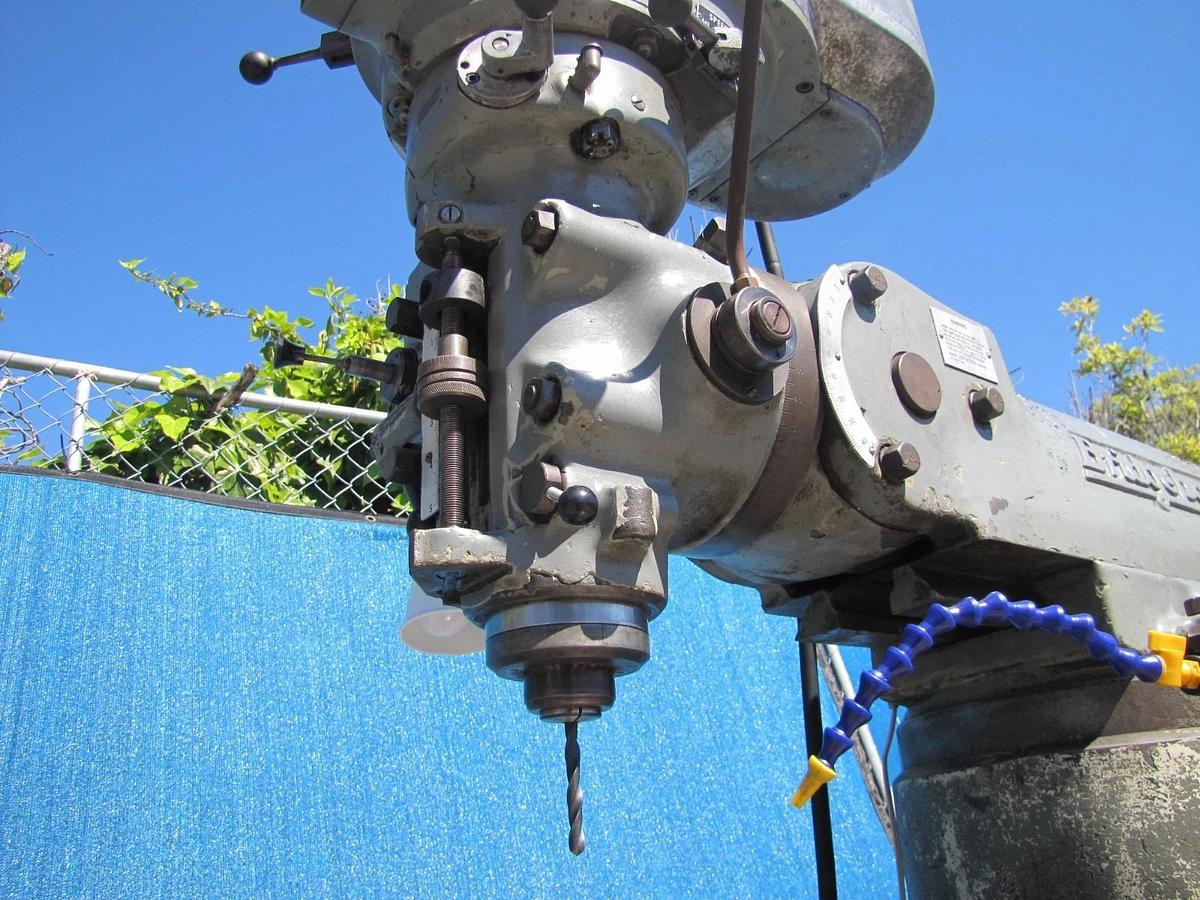 Used Bridgeport 1.5 HP J Head Vertical Mill Milling Machine Variable Speed 460V 3 Ph