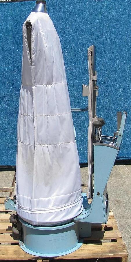 Used Cissell FFCD Dress Garment Form Finisher Steam Dry Cleaning Suzy Susie