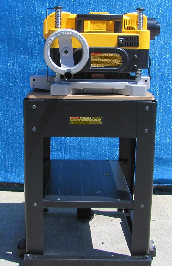 Used DEWALT DW735 13" Three Knife 2-Speed Thickness Planer With Workbench 120V