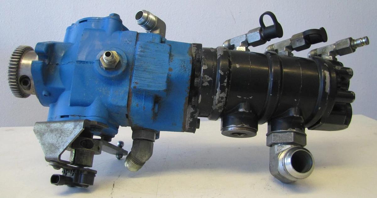 Used Advance Nilfisk 56304113 Triple Gear Pump & 56304112 Hydraulic Piston Pump Main