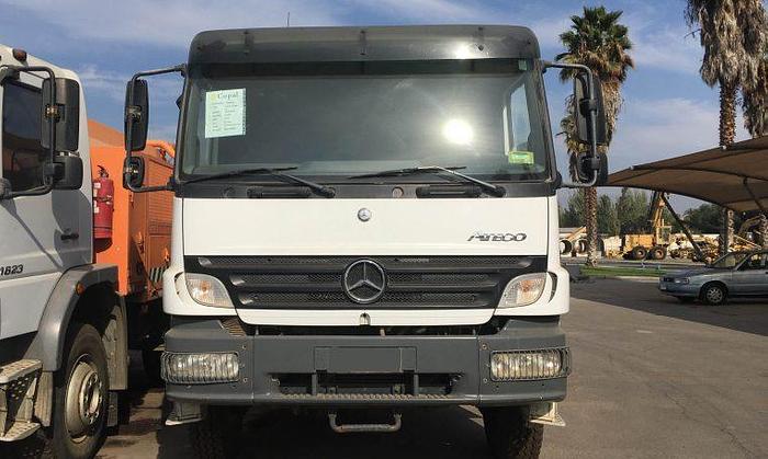 Usado 2011 Mercedes Benz 1623A