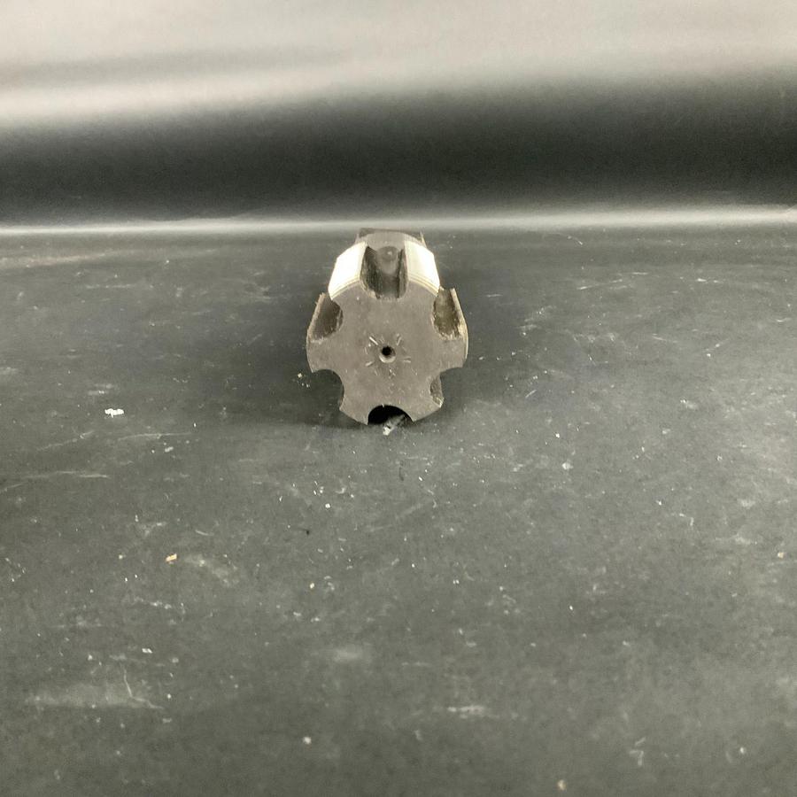 Used J&L INDUSTRIAL 1-5/8-12 TSP-22994-D UN GH4 6-FLUTE HSS PLUG TAP ($65 OBO)
