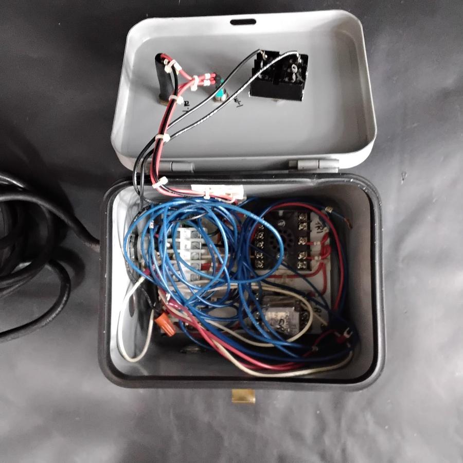 Used HOFFMAN M-689718 MOTOR CONTROL ($80 OBO)