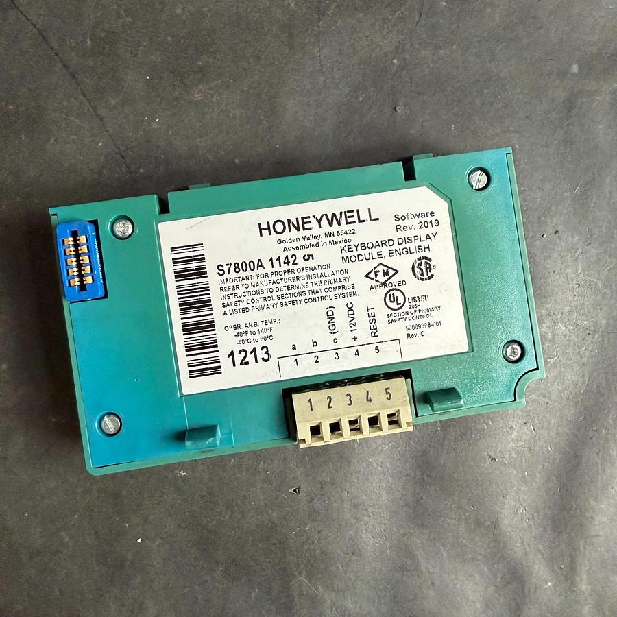 Used HONEYWELL S7800A1142 BURNER CONTROL DISPLAY ($230 OBO)