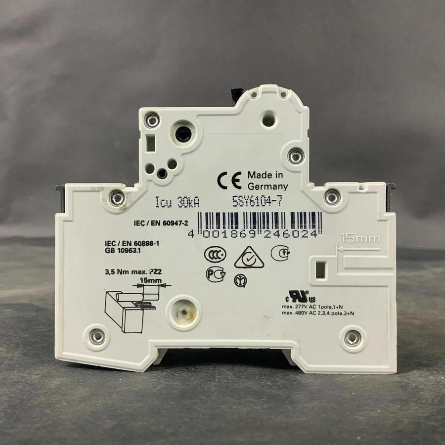 Used SIEMENS 5SY61MCB C4 CIRCUIT BREAKER W/ AS AUX SWITCH ($12 OBO)