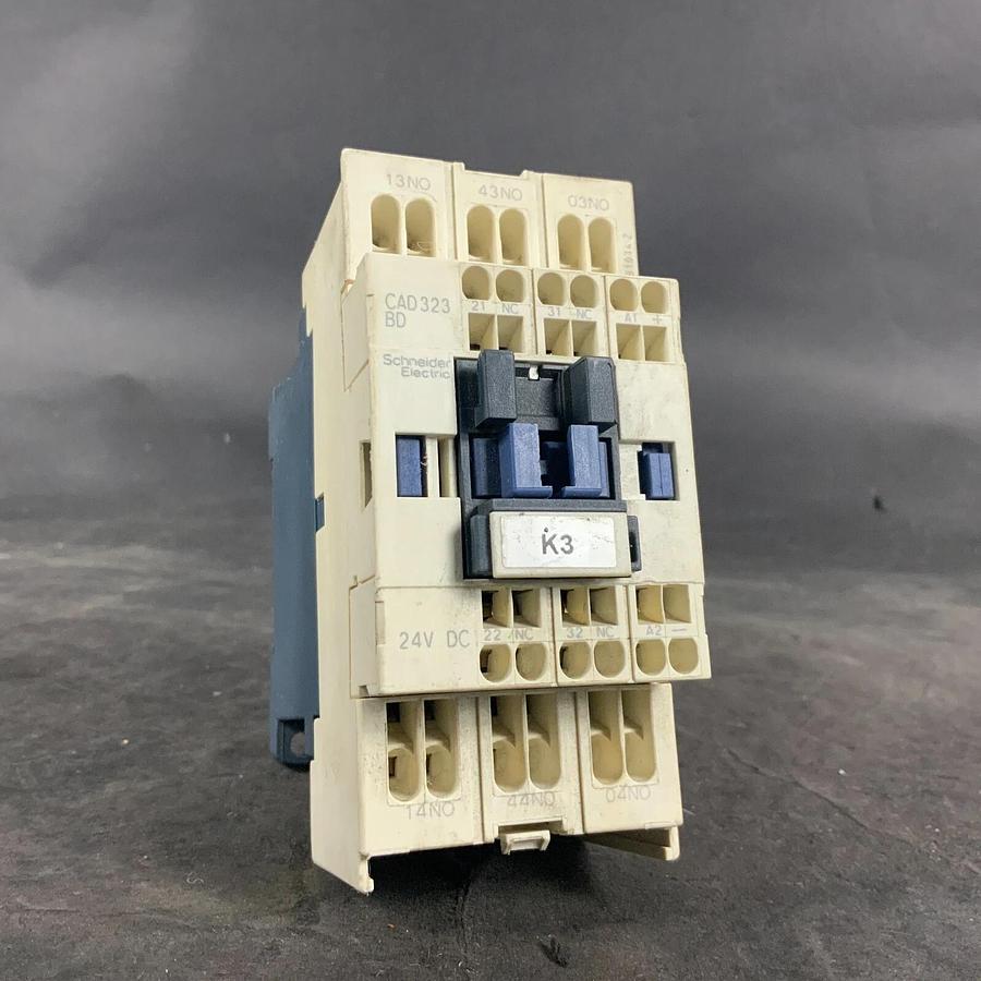 Used SCHNEIDER ELECTRIC CAD323BD CONTROL RELAY ($30 OBO)