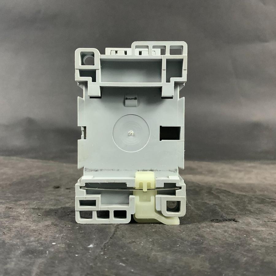 Used ALLEN BRADLEY 700-CF400* SERIES A CONTROL RELAY ($30 OBO)