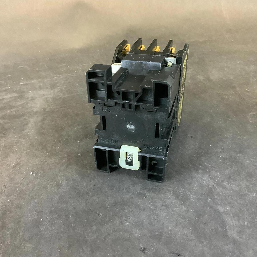 Used ALLEN BRADLEY 100-A18NL3 C CONTACTOR ($15 OBO)