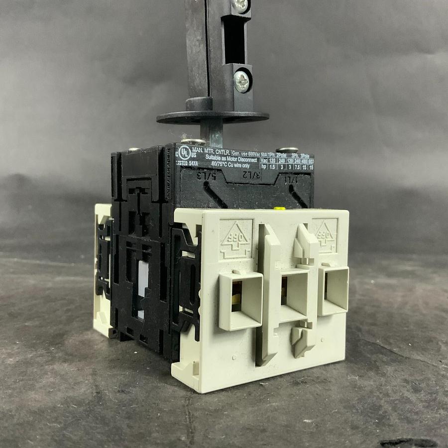 Used BACO CONTROLS 172200 DISCONNECT SWITCH ($ 30 OBO)