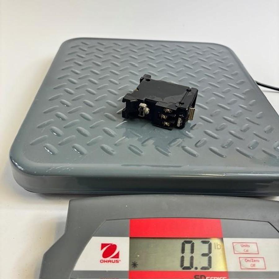 Used FUJI 10A-50V CP31 CIRCUIT BREAKER