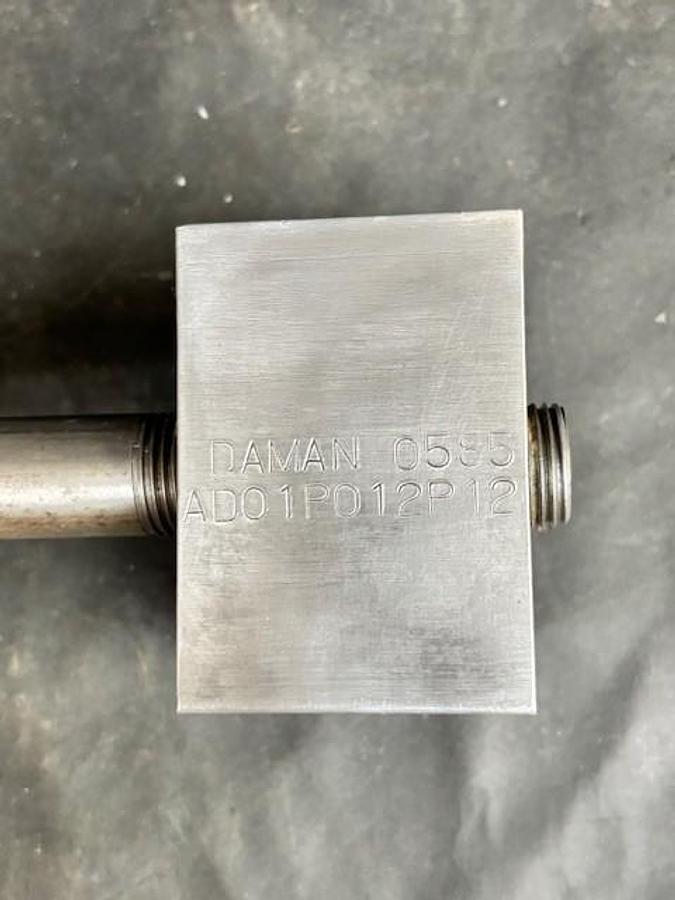 Used DAMAN PRODUCTS AD01P012P12 HYDRAULIC MANIFOLD BLOCK