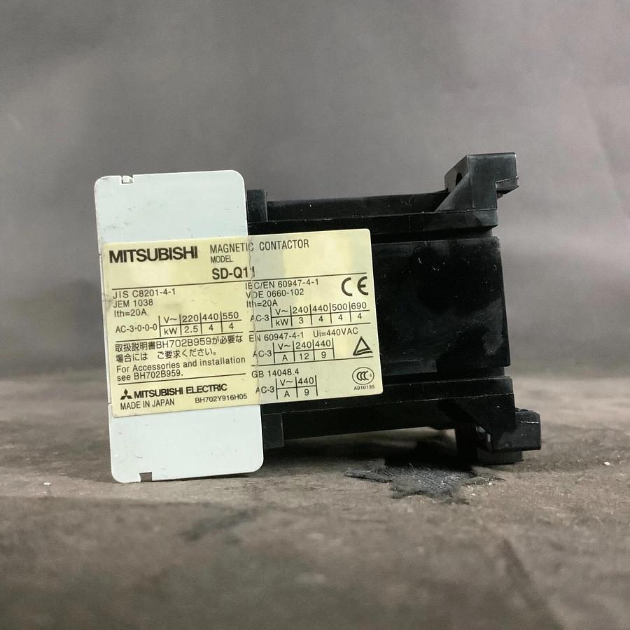 Used MITSUBISHI SD-Q11 CONTACTOR ($10 OBO)