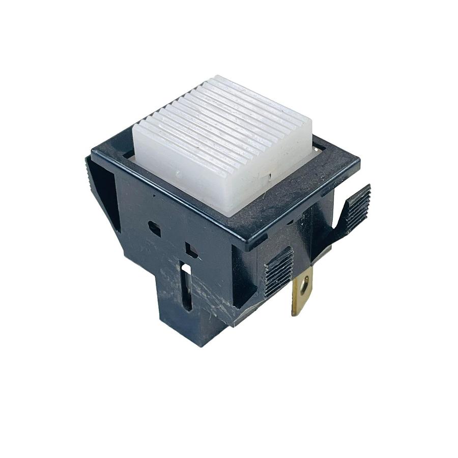 Used OSLO CONTROLS DGTA125V ILLUMINATED PUSHBUTTON SWITCH 125V WHITE SQUARE LENS