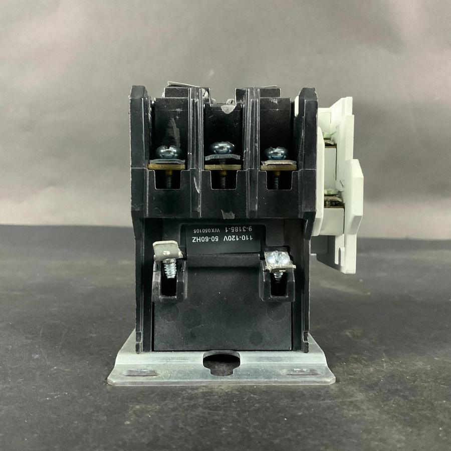 Used EATON C25DND330 DEFINITE PURPOSE CONTACTOR ($25 OBO)