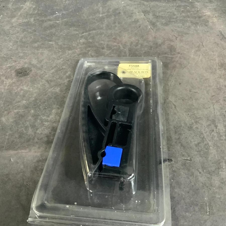 Used BLACK BOX FT2530A STRIPPING TOOL W/ UTP CARTRIDGE ($35 OBO)