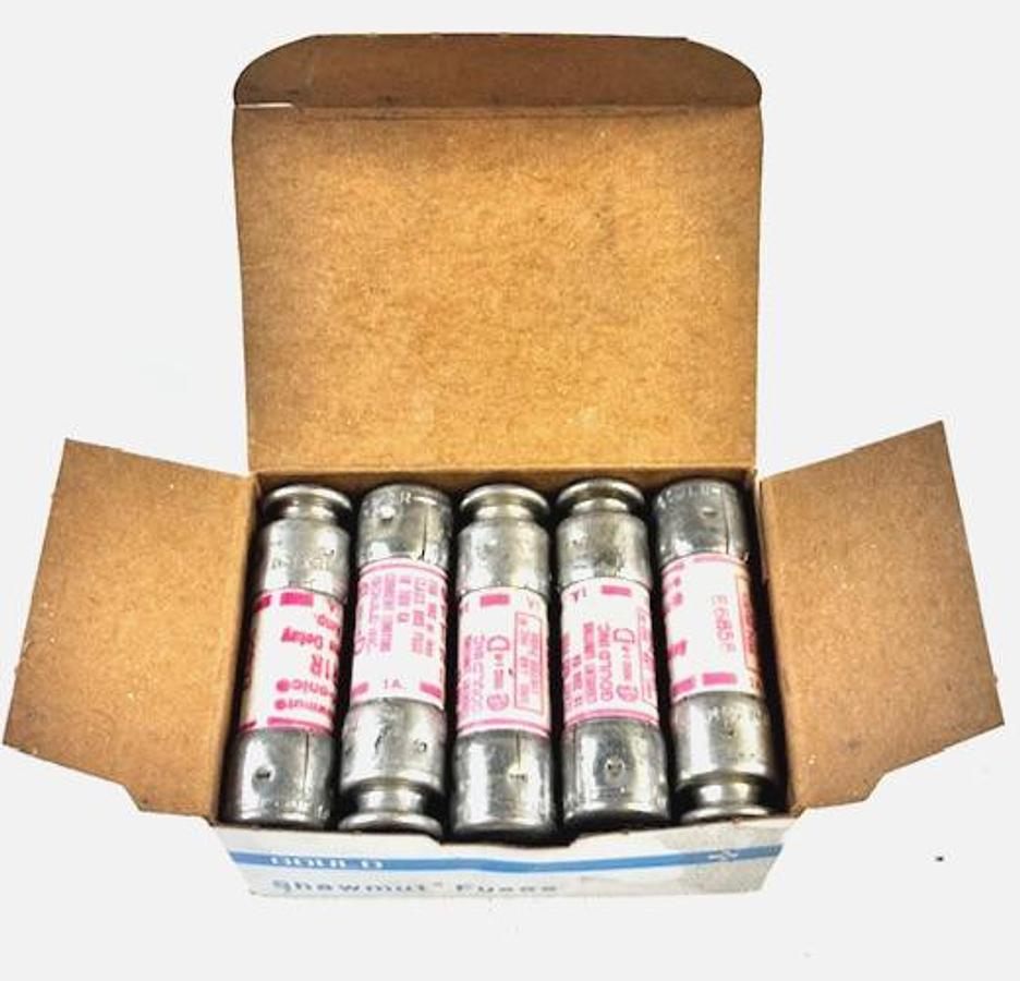 Used FERRAZ SHAWMUT TR1R FUSES - BOX OF 10