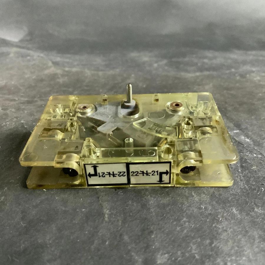 Used ALLEN BRADLEY 199-MCA1 MECHANICAL INTERLOCKER ($20 OBO)