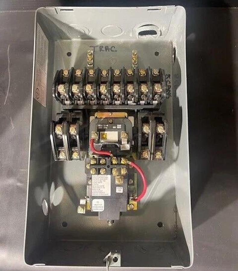 Used SCHNEIDER 8903LXG1200 ($400 OBO)