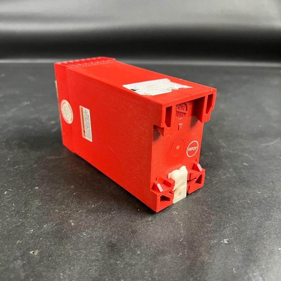Used ALLEN BRADLEY MSR6R/T SAFETY RELAY ($180 OBO)