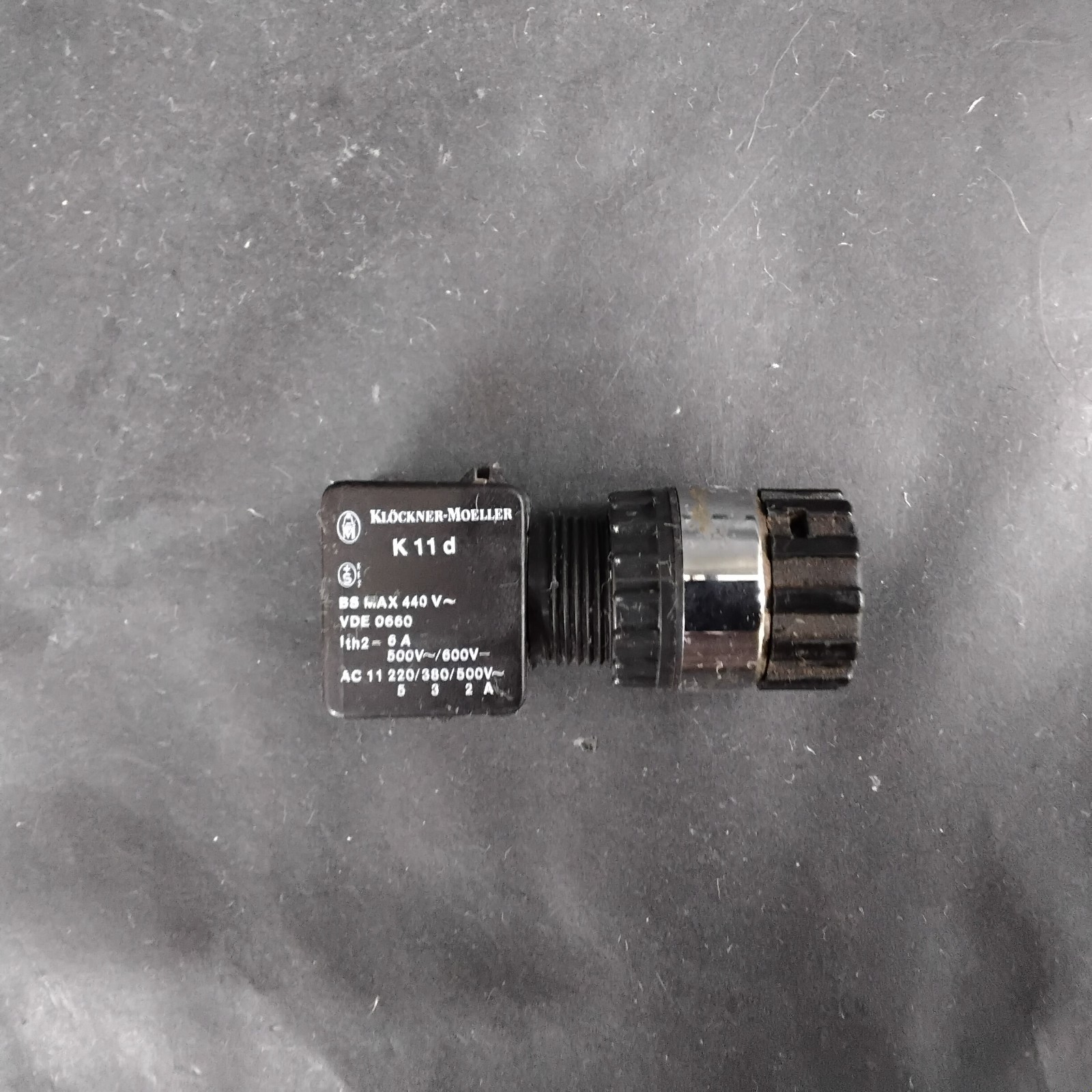 Used KLOCKNER MOELLER K11D PUSHBUTTON SWITCH ($13 OBO)