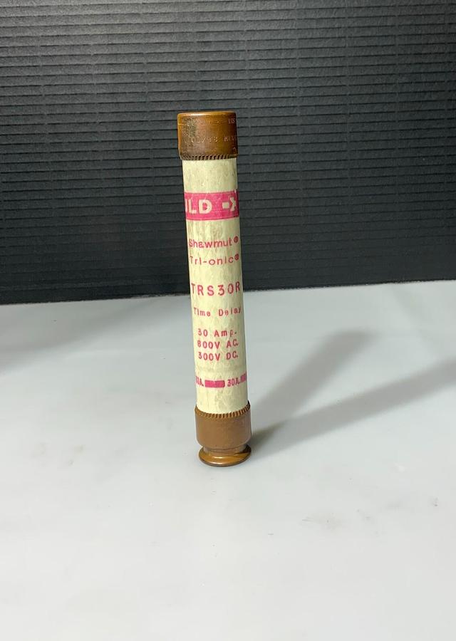 Used MERSEN FERRAZ SHAWMUT TRS30R ($16.99/EACH OBO)