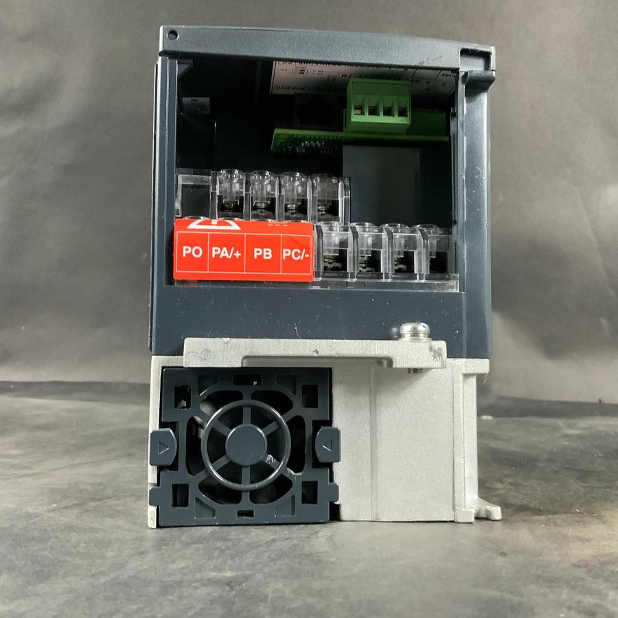 Used SCHNEIDER ELECTRIC ALTIVAR 212 ATV212HU15N4 AC DRIVE ($300 OBO)