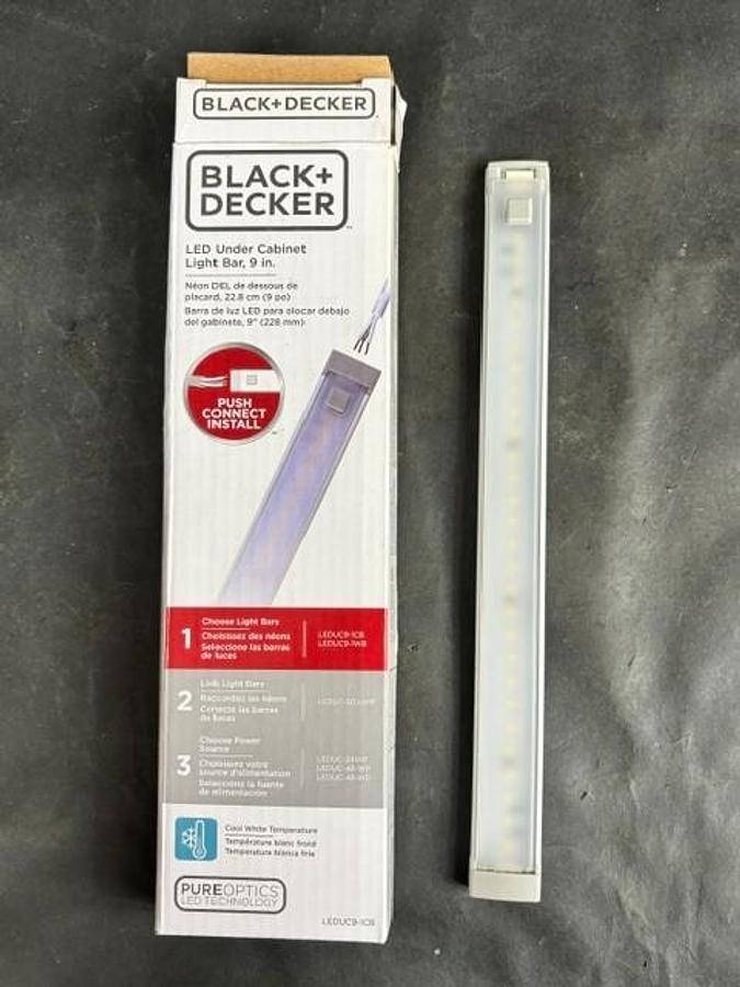 Used BLACK+DECKER LEDUC9-1CB LIGHT BAR