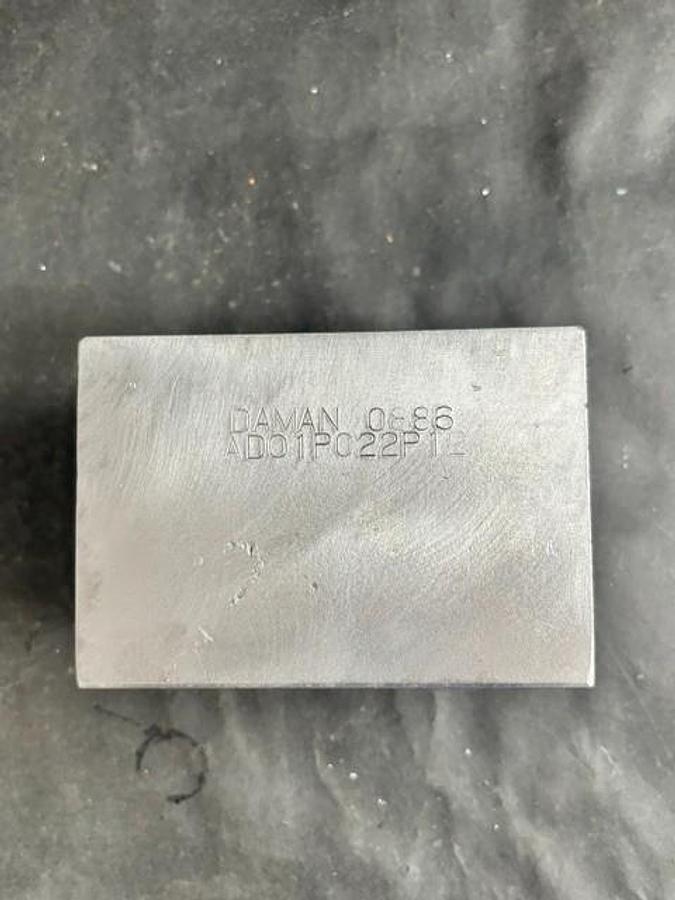 Used DAMAN PRODUCTS AD01P022P12 HYDRAULIC VALVE