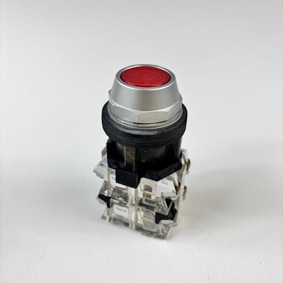 Used EATON HT8AARF1Q1 RED PUSHBUTTON