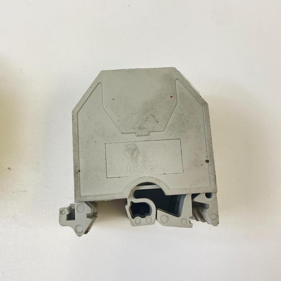 Used IEC 60947-7-1 TERMINAL BLOCK (2) 800V INDUSTRIAL DIN RAIL ELECTRICAL CONNECTOR
