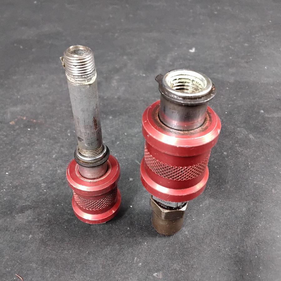 Used PARKER LEGRIS PNEUMATIC SYSTEM SLIDE VALVES - GROUP OF 2 ($16 OBO)