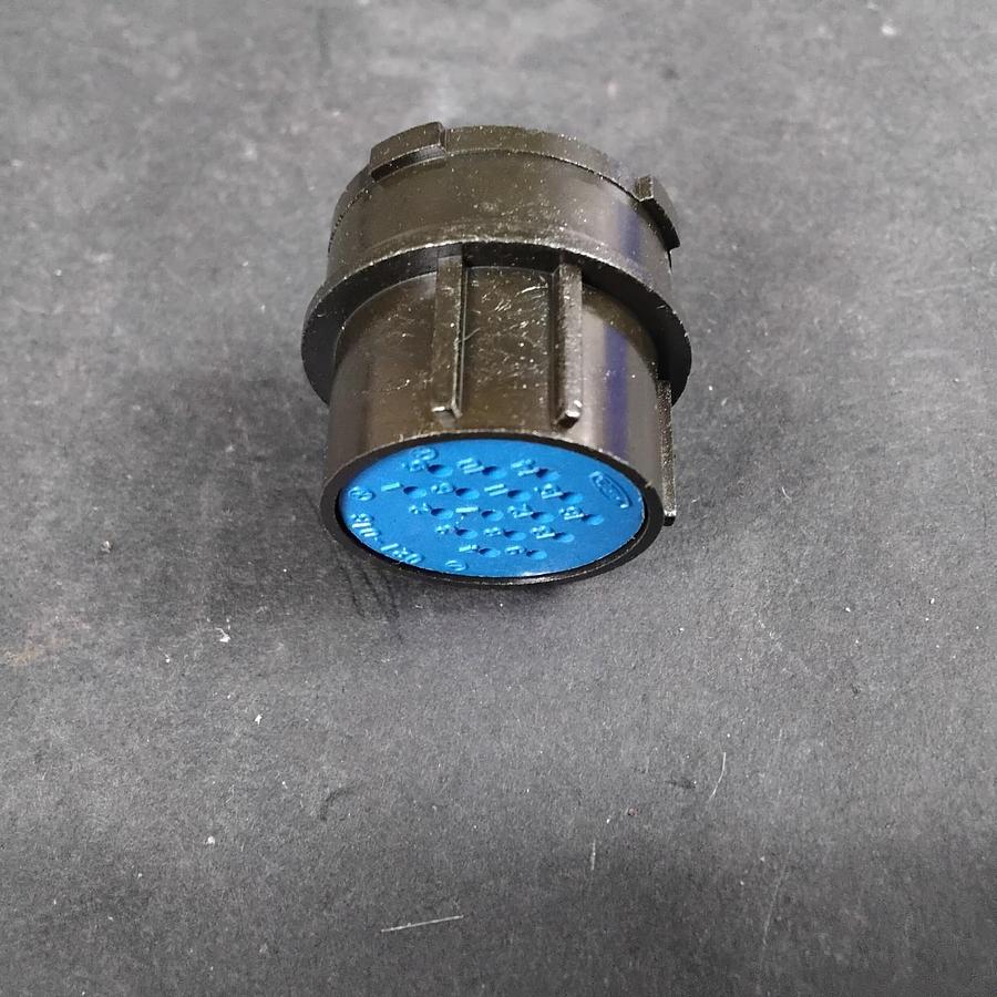 Used DDK JMSP2110M CABLE PLUG CONNECTORS ($9.50 OBO)